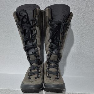 Merrell Women's Gray Lace-Up Boots